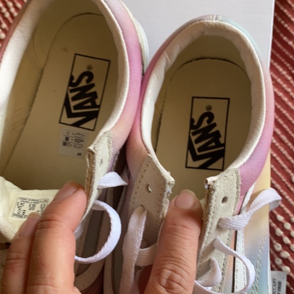 Can 8.5 worn maybe three times - Picture 5 of 7